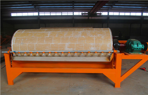 干式磁選機(jī),鐵礦干式磁選機(jī)的發(fā)展方向_鐵礦干式磁選機(jī)的發(fā)展方向發(fā)展工作視頻皮帶及結(jié)構(gòu)價(jià)格 干式磁選機(jī),鐵礦干式磁選機(jī)的發(fā)展方向_鐵礦干式磁選機(jī)的發(fā)展方向發(fā)展工作視頻皮帶及結(jié)構(gòu)價(jià)格